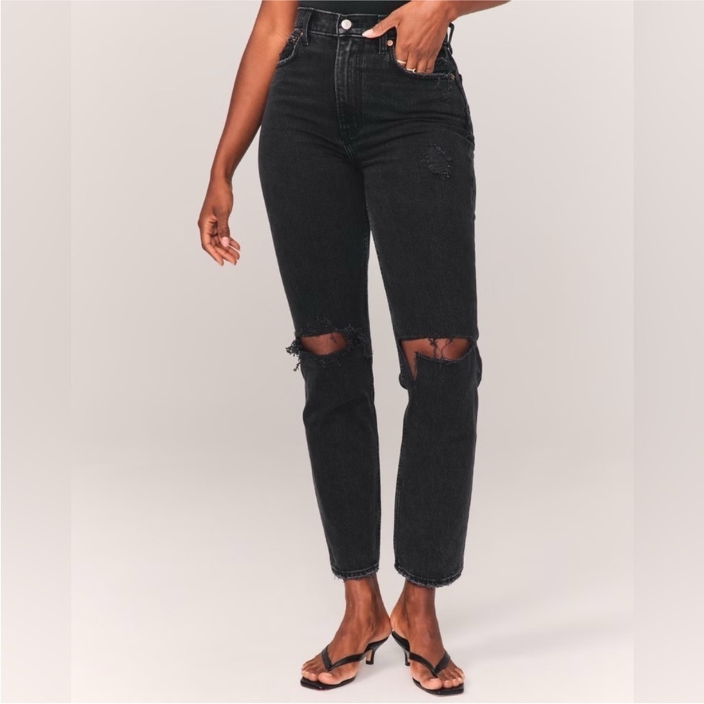 Abercrombie & Fitch Curve Love 90s Straight Jeans Distressed Size 25 Extra Short